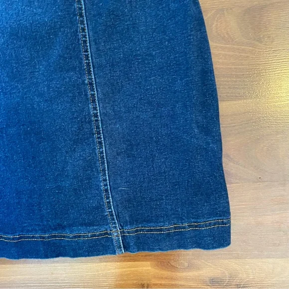 Blue Denim Dress - Picture 4 of 9